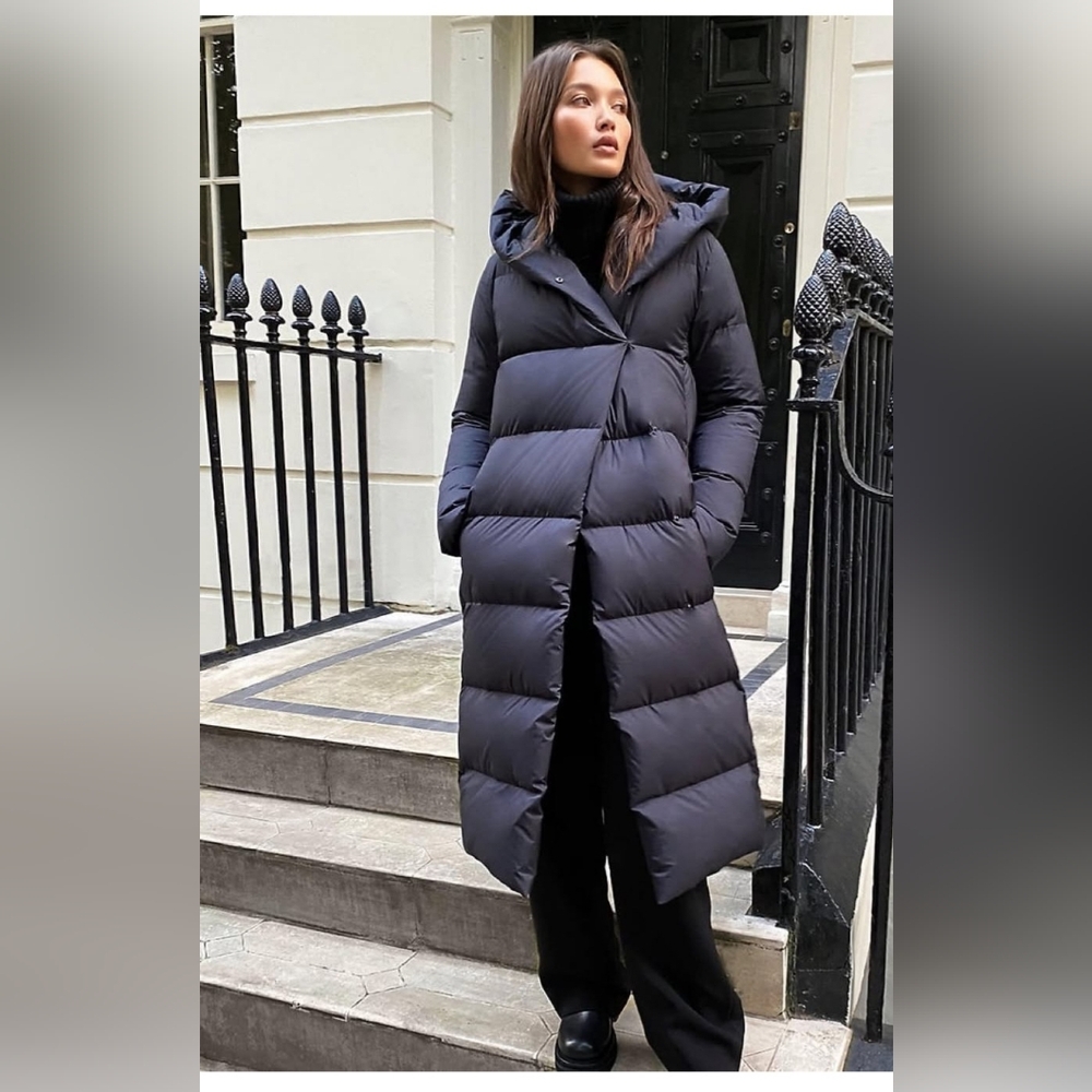 Aritzia Duvet Puffer Full Length Black Hooded Winter Coat Size Large